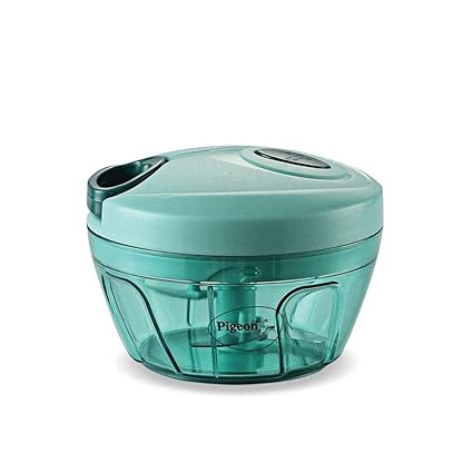 Mini handy and chopper with 3 blades for effortlessly chopping vegetables and fruits for your kitchen